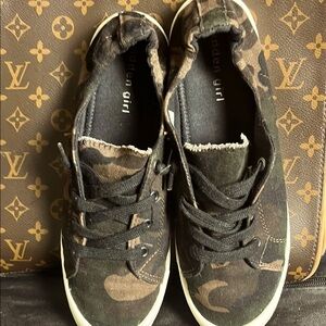 Madden Girl Barby camouflage sneakers Canvas Sneakers